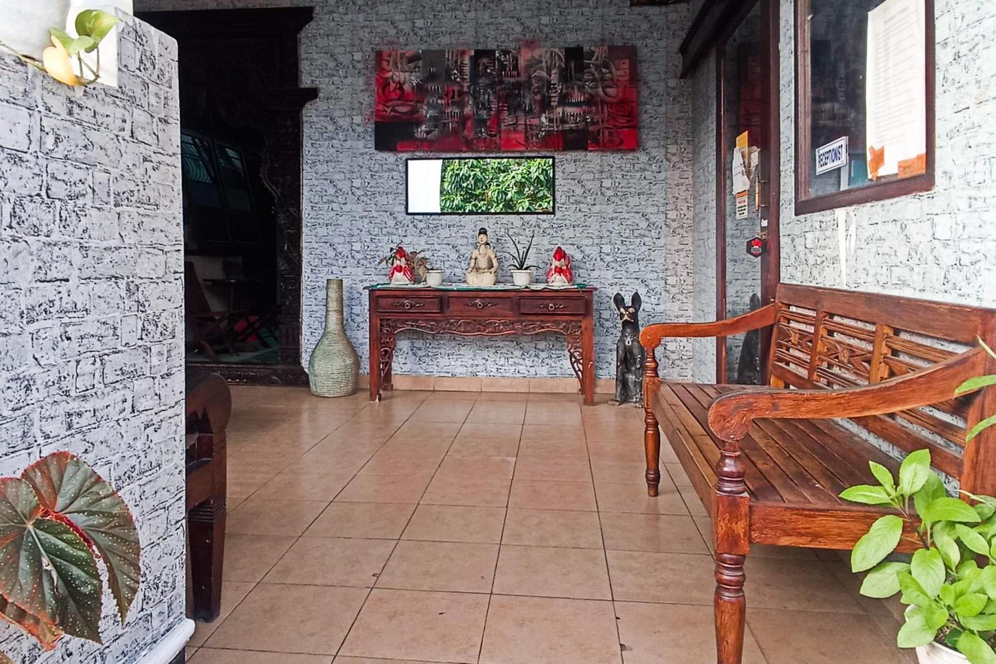Trihakso Guest House Near Kaliurang Redpartner Sleman  Exterior foto